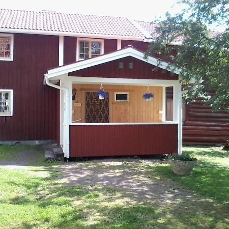 Draenggardens Stuga Pa Genuin Raettviksgard Boda  Экстерьер фото
